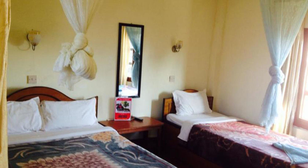 Jungle Sunset Camp Hotel Sauraha Bagian luar foto